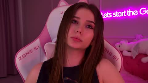 Snapshot of dianabecker chatting on February 2025 12:43:02 AM Diana online show from February 2025 12:43:02 AM