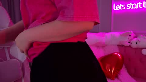 Snapshot of dianabecker chatting on February 2025 06:21:01 PM Diana online show from February 2025 06:21:01 PM