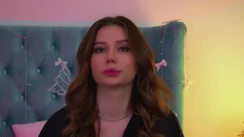 Snapshot of dianabecker chatting on December 2025 01:51:01 PM Diana online show from December 2025 01:51:01 PM