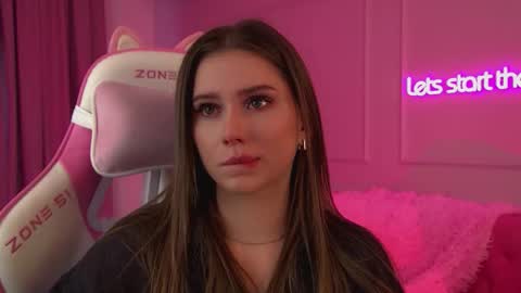 Snapshot of dianabecker chatting on February 2026 09:15:01 AM Diana online show from February 2026 09:15:01 AM