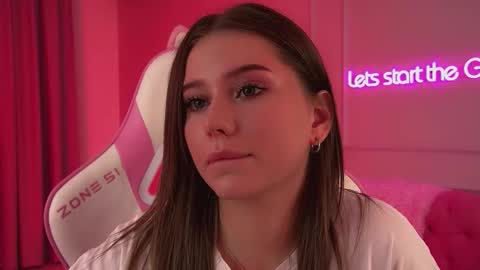 Snapshot of dianabecker chatting on February 2026 06:28:01 PM Diana online show from February 2026 06:28:01 PM