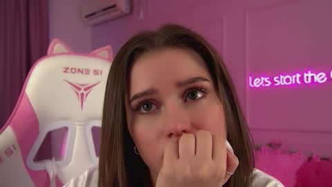 Diana online show from March 2026 06:06:01 AM