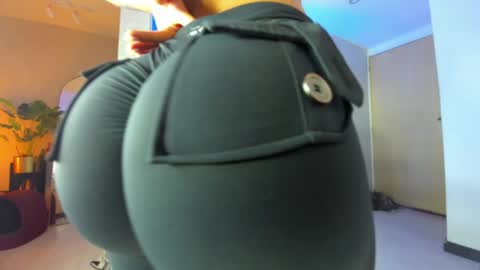 Snapshot of dianac1998 chatting on October 2025 09:15:02 PM dianac1998 online show from October 2025 09:15:02 PM