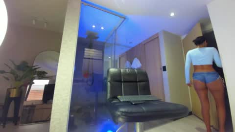 Snapshot of dianac1998 chatting on November 2025 09:06:02 PM dianac1998 online show from November 2025 09:06:02 PM