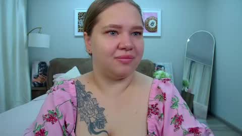 Snapshot of dianakristol chatting on June 2026 06:27:01 AM Diana online show from June 2026 06:27:01 AM