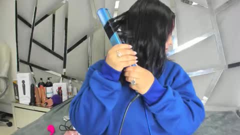 Snapshot of dianarous chatting on November 2025 03:16:01 AM dianarous online show from November 2025 03:16:01 AM