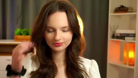 Snapshot of dianatheaker chatting on October 2025 11:01:01 AM Diana online show from October 2025 11:01:01 AM