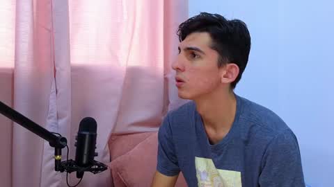 Snapshot of dianayleo chatting on January 2025 11:41:01 AM Ana Leo online show from January 2025 11:41:01 AM