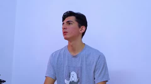 Snapshot of dianayleo chatting on February 2025 12:18:02 PM Ana Leo online show from February 2025 12:18:02 PM