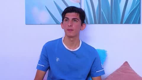 Snapshot of dianayleo chatting on October 2025 04:00:01 PM Ana Leo online show from October 2025 04:00:01 PM