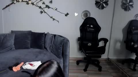 Diane  online show from March 2026 01:06:02 PM