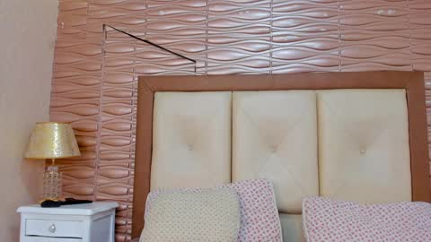 diavalo online show from January 2025 06:52:01 AM