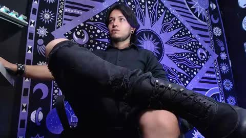 DICAPRIO online show from February 2025 12:04:01 AM