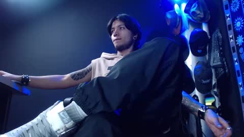 DICAPRIO online show from February 2025 10:20:02 PM