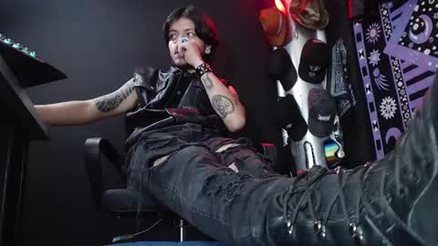 DICAPRIO online show from March 2025 09:45:02 PM