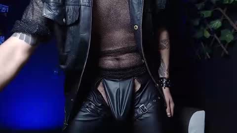 DICAPRIO online show from October 2025 05:59:01 AM