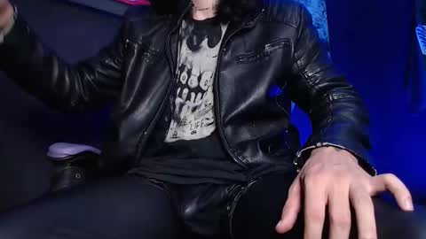 DICAPRIO online show from February 2026 07:01:01 AM