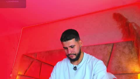 Snapshot of dickgriffith chatting on November 2025 03:02:01 PM Dick Griffith online show from November 2025 03:02:01 PM