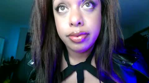 Snapshot of dickmonsta69 chatting on November 2025 06:28:01 PM mistressjazmin online show from November 2025 06:28:01 PM