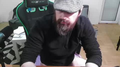 Snapshot of dickstaza chatting on December 2025 02:45:02 PM dickstaza online show from December 2025 02:45:02 PM