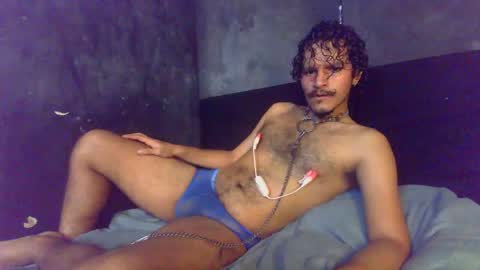 Snapshot of diemond_latinx98 chatting on May 2026 02:24:02 PM diemond_latinx98 online show from May 2026 02:24:02 PM