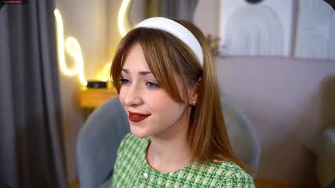 Snapshot of dietmountaindew_ chatting on December 2024 06:16:02 PM Sophie online show from December 2024 06:16:02 PM