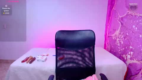 diiosa_latina online show from June 2026 07:18:02 PM