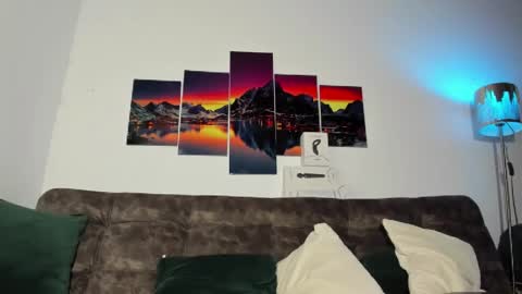 Snapshot of dilaan_carter chatting on January 2025 09:30:02 PM joshua online show from January 2025 09:30:02 PM