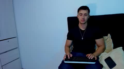 Snapshot of dilan_coy chatting on March 2025 01:20:02 AM Dilan Coy online show from March 2025 01:20:02 AM