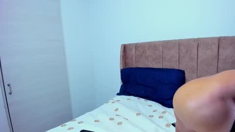 Snapshot of dilan_coy chatting on November 2025 10:10:02 PM Dilan Coy online show from November 2025 10:10:02 PM