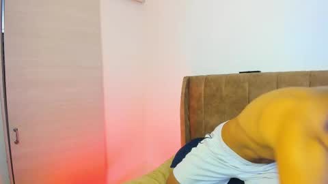 Snapshot of dilan_coy chatting on January 2026 02:10:01 PM Dilan Coy online show from January 2026 02:10:01 PM