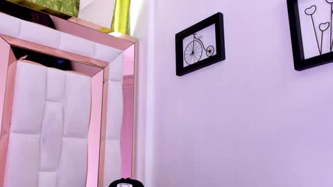 dilan_scootk_ online show from January 2025 05:17:01 PM