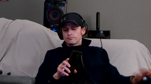 Dilldough405 online show from December 2024 07:24:02 PM