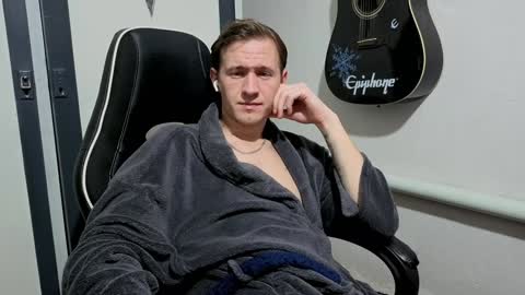 Dimetriusen online show from January 2025 07:18:01 PM