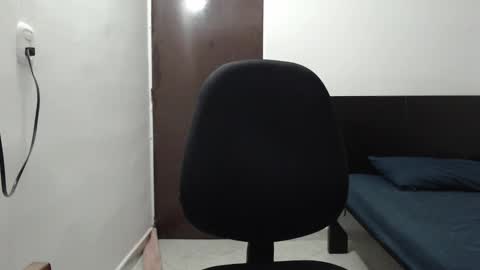 Snapshot of dimitri_quiet chatting on January 2025 01:53:02 AM Dimitri online show from January 2025 01:53:02 AM