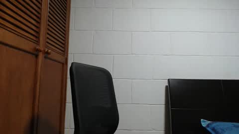 Snapshot of dimitri_quiet chatting on February 2026 05:03:02 AM Dimitri online show from February 2026 05:03:02 AM