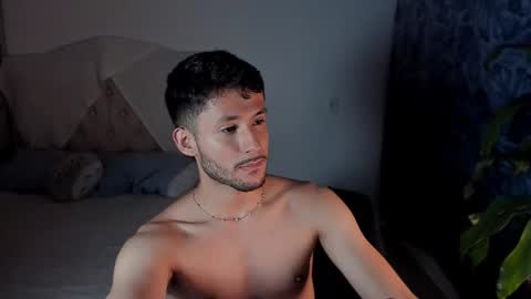 Fabian online show from November 2025 10:42:02 PM