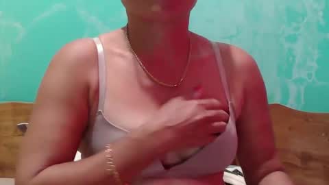 Snapshot of dimple_42 chatting on February 2025 09:05:02 AM Dimple online show from February 2025 09:05:02 AM