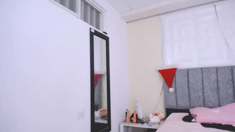 DINA online show from December 2025 06:37:02 PM