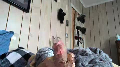 Snapshot of dingbat1979 chatting on October 2025 01:08:02 PM dingbat1979 online show from October 2025 01:08:02 PM