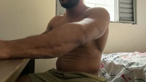 dinhoo14 online show from September 2025 05:47:02 PM