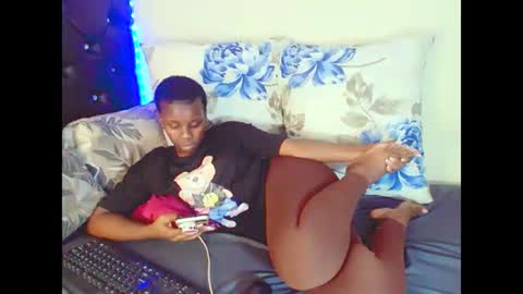 Snapshot of dinnydakrazx chatting on October 2025 06:27:02 PM dinnydakrazx online show from October 2025 06:27:02 PM