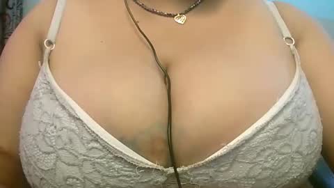 dipa2345 online show from September 2025 05:31:01 AM