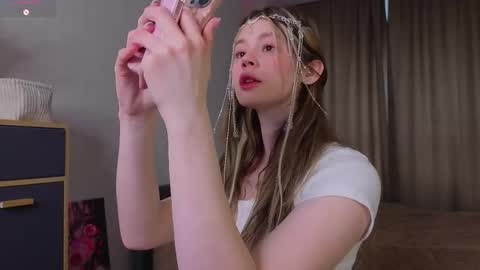 Diana online show from April 2026 02:38:01 AM