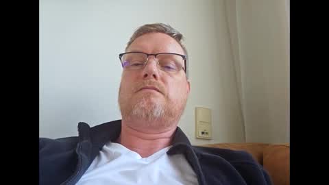 dirkkie1975 online show from March 2026 02:49:02 PM