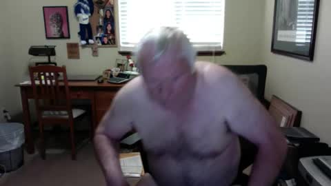 Snapshot of dirtrider195080438 chatting on June 2026 01:06:02 PM dirtrider195080438 online show from June 2026 01:06:02 PM