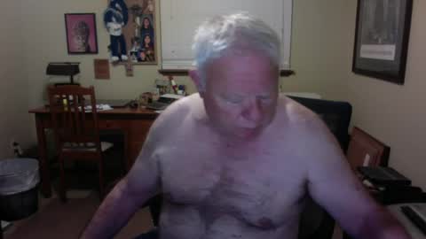 Snapshot of dirtrider195080438 chatting on June 2026 04:52:02 AM dirtrider195080438 online show from June 2026 04:52:02 AM