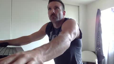 dirty_birdy_ online show from May 2026 07:33:01 PM