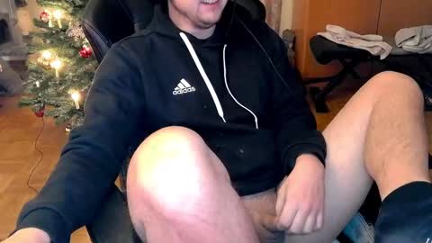 Snapshot of dirty_fun_boy chatting on December 2024 01:49:02 PM dirty_fun_boy online show from December 2024 01:49:02 PM