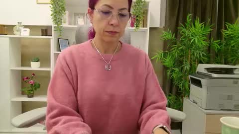 dirty_mature online show from November 2025 07:00:02 AM